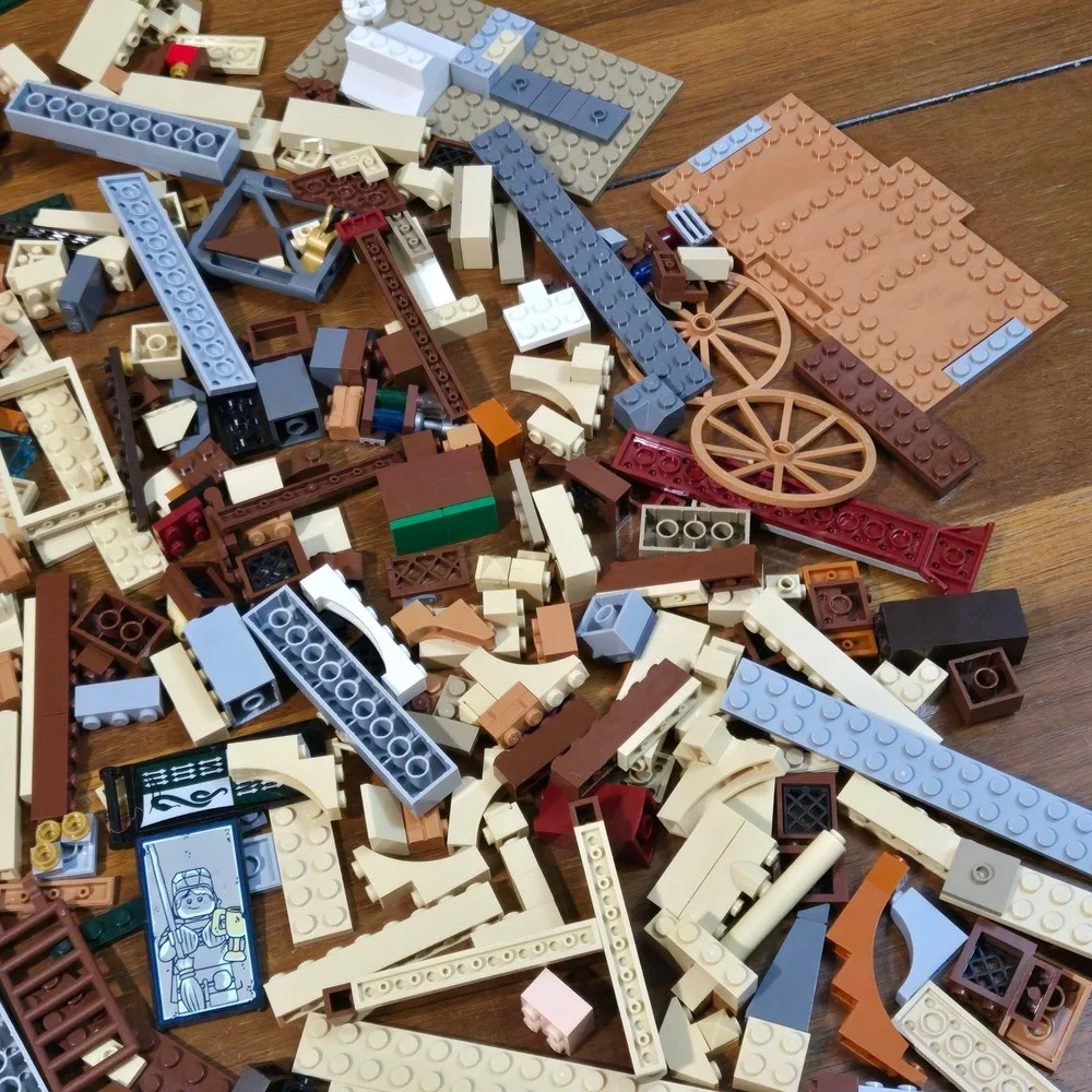 LEGO Harry Potter 3+ lb Parts Lot Partial Sets Ford Anglia Castle Pieces